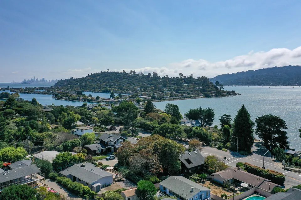 Tiburon, CA — Fix & Flip